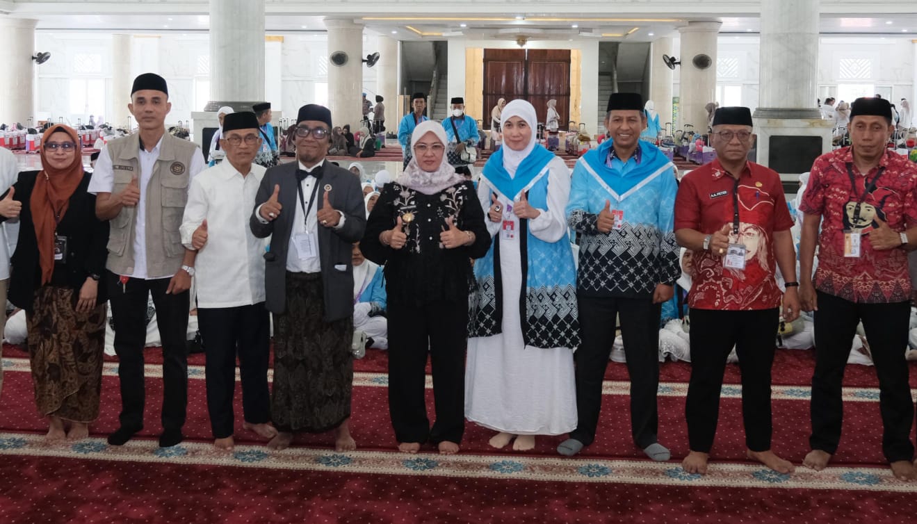 Lepas 387 JCH Kloter Pertama, Bupati Gowa Titip Doa Untuk Kemajuan Daerah