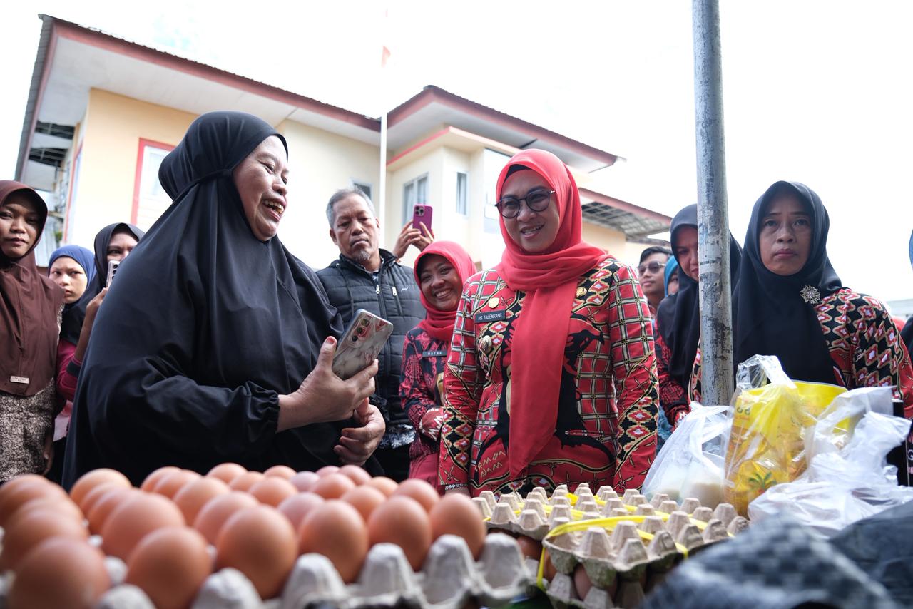 Tinjau Pasar Murah Jelang Idhuladha, Bupati Gowa Sebut Upaya Pemerintah Tekan Harga Pangan