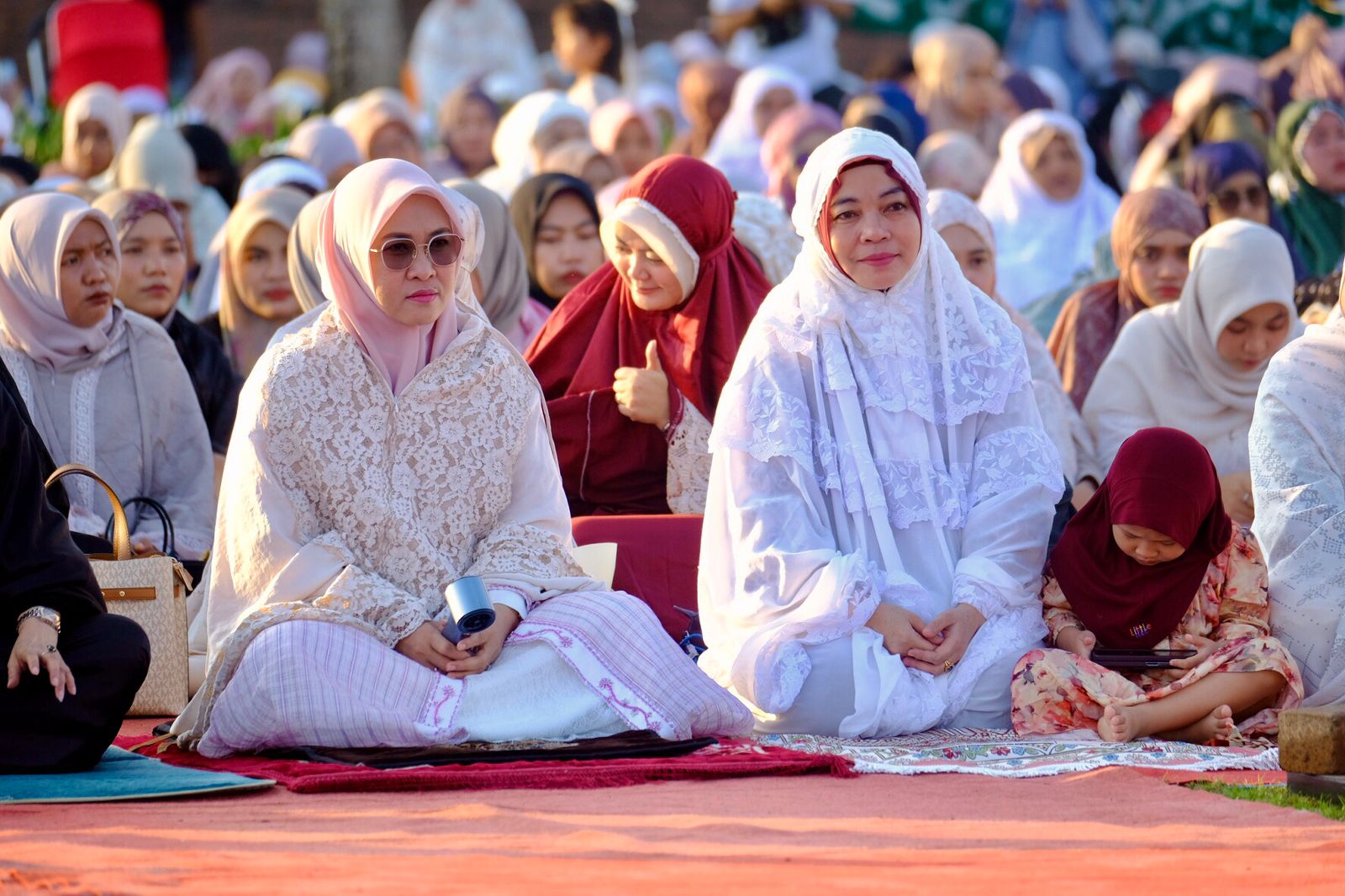 Salat Iduladha di RTH Syekh Yusuf, Bupati Gowa Ajak Warga Perkuat Kepedulian dan Persatuan