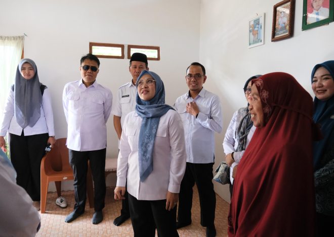 Bupati Gowa Pastikan Bantuan Bedah Rumah untuk Warga Miskin Ekstrem Tepat Sasaran